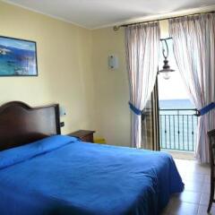 Отель B&B Miramare Таормина комната для гостей фото 4