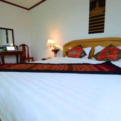 Douangpraseuth Hotel in Vientiane, Laos from 42$, photos, reviews - zenhotels.com guestroom photo 2