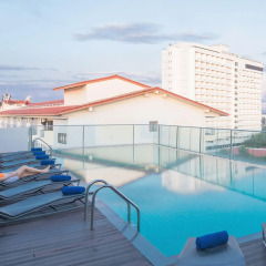 Отель Travelodge Pattaya Паттайя бассейн фото 2