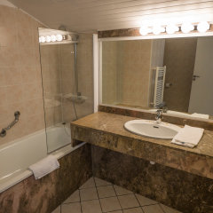 Отель Résidence Sokoburu Франция, Хендее - отзывы, цены и фото номеров - забронировать отель Résidence Sokoburu онлайн ванная