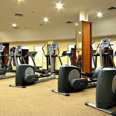 Отель Swissotel Resort Phuket Patong Beach Таиланд, Пхукет - 3 отзыва об отеле, цены и фото номеров - забронировать отель Swissotel Resort Phuket Patong Beach онлайн фитнесс-зал фото 2