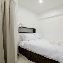Отель Uma Residence Бангкок комната для гостей фото 3