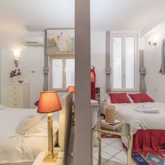 Апартаменты Torre Argentina Charming Apartment комната для гостей фото 2