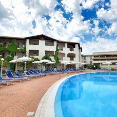 Отель Cala Della Torre Resort Синискола бассейн фото 2