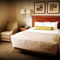 Отель Candlewood Suites Polaris комната для гостей фото 4