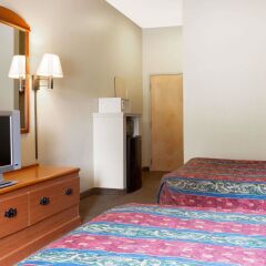 Отель Howard Johnson by Wyndham University of Alabama Tuscaloosa удобства в номере