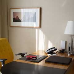 Отель Sofitel Montreal Golden Mile Канада, Монреаль - отзывы, цены и фото номеров - забронировать отель Sofitel Montreal Golden Mile онлайн удобства в номере фото 2