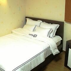 Отель B Motel Южная Корея, Сеул - отзывы, цены и фото номеров - забронировать отель B Motel онлайн комната для гостей фото 2