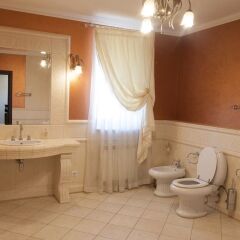 Гостиница Guest House Grand Villa в Екатеринбурге отзывы, цены и фото номеров - забронировать гостиницу Guest House Grand Villa онлайн Екатеринбург ванная фото 2