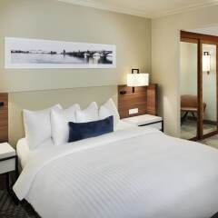 Отель Prague Marriott Hotel Чехия, Прага - 10 отзывов об отеле, цены и фото номеров - забронировать отель Prague Marriott Hotel онлайн комната для гостей фото 5