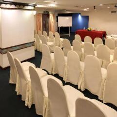 Отель Swiss Inn Chinatown Kuala Lumpur Малайзия, Куала-Лумпур - отзывы, цены и фото номеров - забронировать отель Swiss Inn Chinatown Kuala Lumpur онлайн помещение для мероприятий фото 2