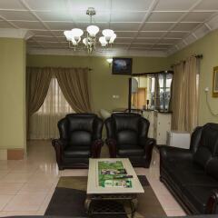 Отель EEMJM Hotels and Suites Limited развлечения