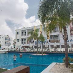 Tsokkos Holiday Hotel Apartments бассейн фото 3