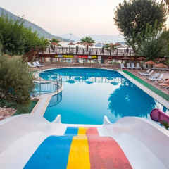 Hotel Golmar Beach бассейн