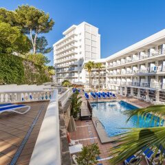 Отель Globales Palmanova Palace Испания, Пальманова - 2 отзыва об отеле, цены и фото номеров - забронировать отель Globales Palmanova Palace онлайн бассейн фото 2