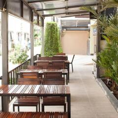 Апартаменты Alisha Serviced Apartment