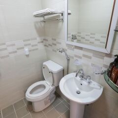 Отель Jongnowon Hostel Южная Корея, Сеул - 1 отзыв об отеле, цены и фото номеров - забронировать отель Jongnowon Hostel онлайн ванная фото 2