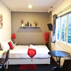 Отель Padi Madi Guest House Бангкок комната для гостей фото 4