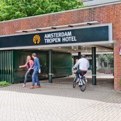 Amsterdam Tropen Hotel спортивное сооружение
