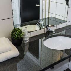 Отель Pingvinhotellet UNN Tromsø ванная фото 2
