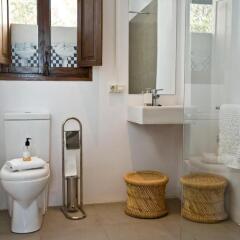 Отель Luxury Valencia Beach ванная