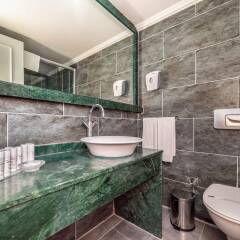 Amara Club Marine Nature Турция, Кемер - 4 отзыва об отеле, цены и фото номеров - забронировать отель Amara Club Marine Nature - All Inclusive онлайн ванная фото 2