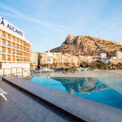 Отель Melia Alicante бассейн
