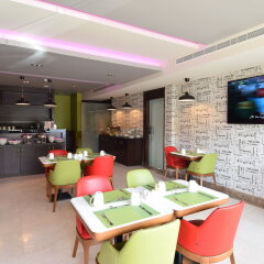 Hayat Heraa Hotel in Jeddah, Saudi Arabia from 87$, photos, reviews - zenhotels.com meals
