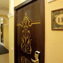 Отель One Shot Palacio Reina Victoria 04 интерьер отеля