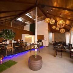 Отель The Viridian Resort интерьер отеля