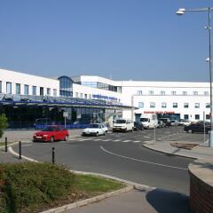 Ramada Airport Hotel Prague парковка