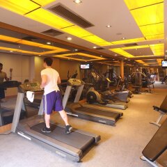Отель Ramada Plaza Guangzhou фитнесс-зал
