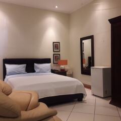 Отель Downtown Marginal Guest House комната для гостей фото 5