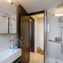 Sweet Inn Apartments - Abarbanel Street Израиль, Иерусалим - отзывы, цены и фото номеров - забронировать отель Sweet Inn Apartments - Abarbanel Street онлайн ванная