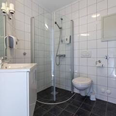 Отель Enter City Hotel Норвегия, Тромсе - отзывы, цены и фото номеров - забронировать отель Enter City Hotel онлайн ванная фото 2