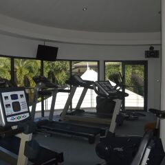 Отель Samui Emerald Condotel Таиланд, Самуи - 1 отзыв об отеле, цены и фото номеров - забронировать отель Samui Emerald Condotel онлайн фитнесс-зал фото 3