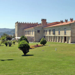 Отель Parador De Baiona Байона с домашними животными