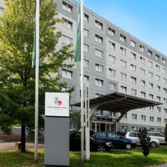 Отель Good Morning + Berlin City East Германия, Берлин - 6 отзывов об отеле, цены и фото номеров - забронировать отель Good Morning + Berlin City East онлайн парковка