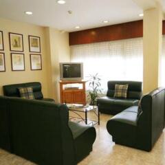 Отель Hostal Roma Испания, Ла-Корунья - отзывы, цены и фото номеров - забронировать отель Hostal Roma онлайн интерьер отеля фото 2