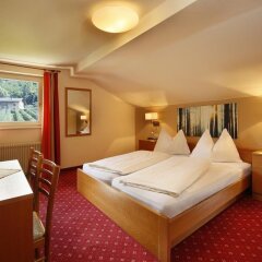 Hotel Sigmundskron Аппиано-сулла-Страда-дель-Вино удобства в номере