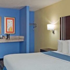 Days Inn by Wyndham San Antonio Northwest/Seaworld in San Antonio, United States of America from 85$, photos, reviews - zenhotels.com guestroom
