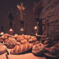 Отель Movenpick Nabatean Castle Hotel Иордания, Вади-Муса - отзывы, цены и фото номеров - забронировать отель Movenpick Nabatean Castle Hotel онлайн питание фото 2
