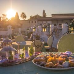 Отель Riad Myra Hotel Марокко, Фес - отзывы, цены и фото номеров - забронировать отель Riad Myra Hotel онлайн бассейн