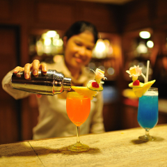 Phuket Merlin Hotel гостиничный бар