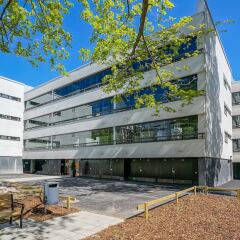 Апартаменты Forenom Serviced Apartments Espoo Tapiola парковка