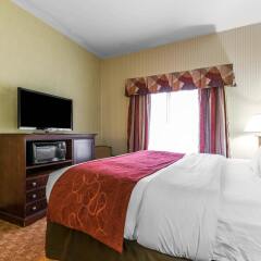 Comfort Suites South Point - Huntington in South Point, United States of America from 130$, photos, reviews - zenhotels.com