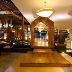 Отель Arinara Bangtao Beach Resort пляж Банг-Тао интерьер отеля