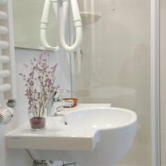 Отель Santa Margherita Guest House Италия, Венеция - отзывы, цены и фото номеров - забронировать отель Santa Margherita Guest House онлайн ванная
