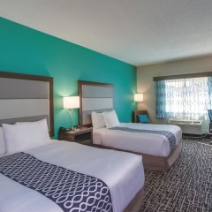 La Quinta Inn & Suites by Wyndham Batavia in Pembroke, United States of America from 129$, photos, reviews - zenhotels.com guestroom photo 5