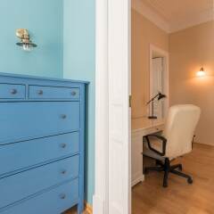 Отель City of Rivers Near Hermitage 4 Rooms Санкт-Петербург сейф в номере